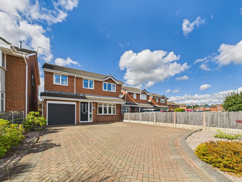 Property photo 1 of 32