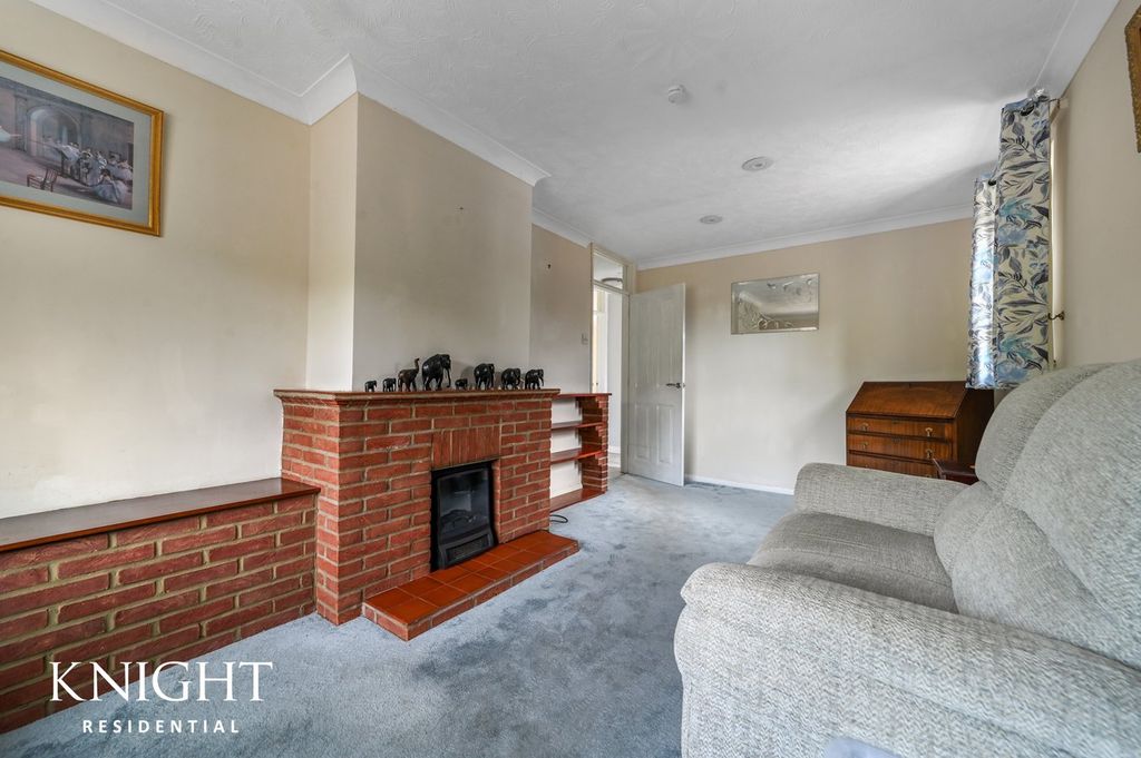 Property photo 3 of 13