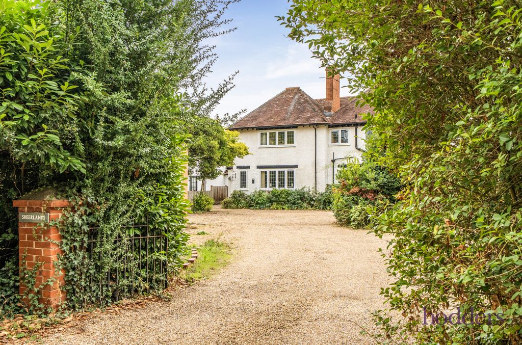 Property photo 1 of 22 141F5c0B-97B1-4Ef...