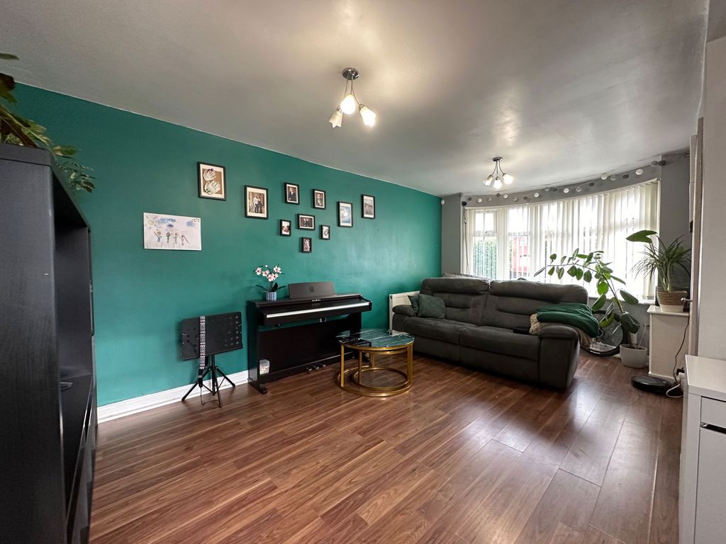 Property photo 3 of 21