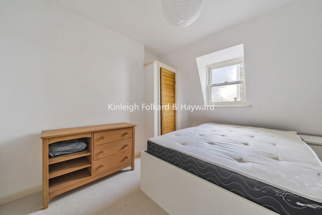 Property photo 3 of 7 E4075603-18Ac-4Bbe-9