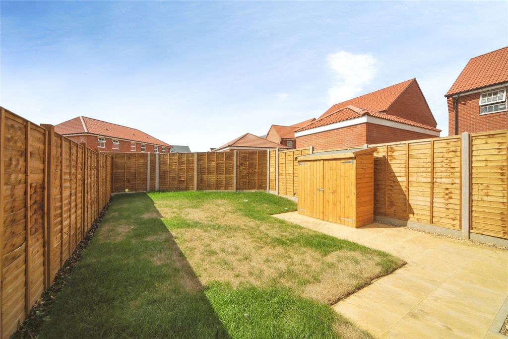 Property photo 2 of 16 Picture No. 17
