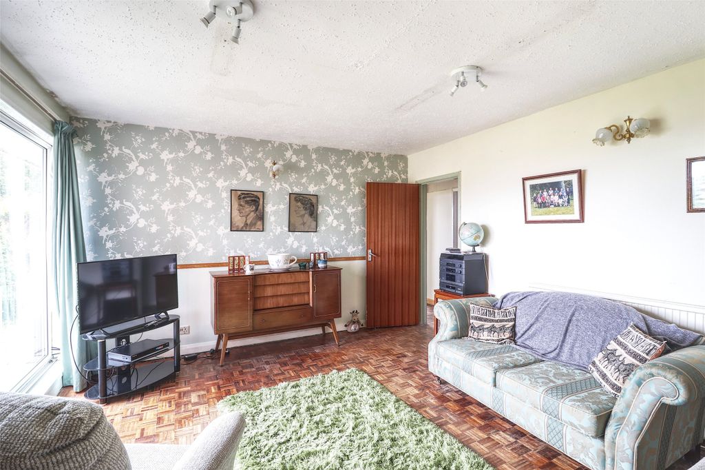 Property photo 3 of 14 Picture No. 34