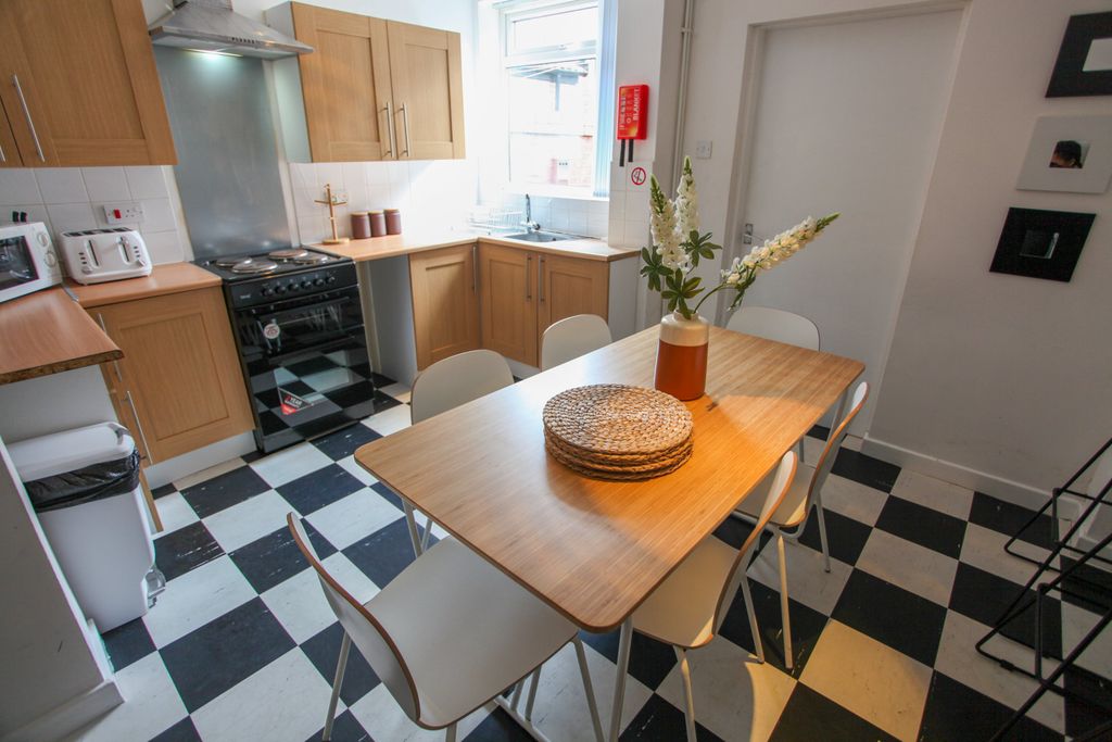 Property photo 3 of 9 Img_5707