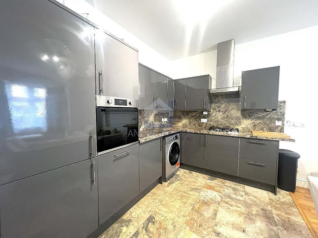 Property photo 2 of 8 Photo 2