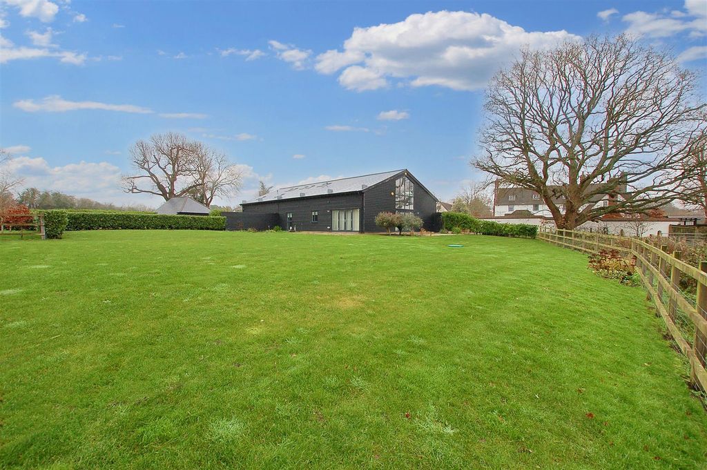 Property photo 1 of 33