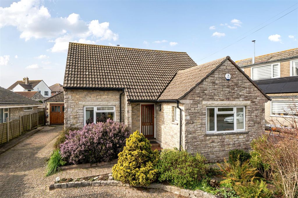 Property photo 1 of 20 1422504-1-69A9929340561.Jpg