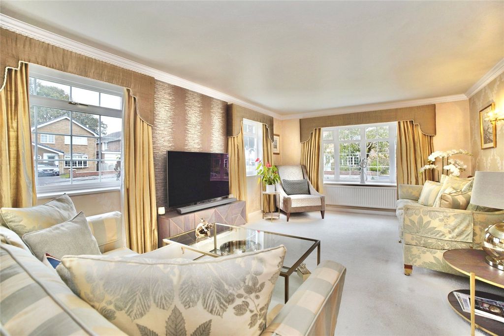 Property photo 3 of 15 Picture No. 34