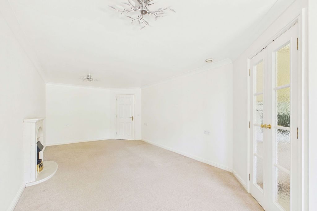 Property photo 3 of 10