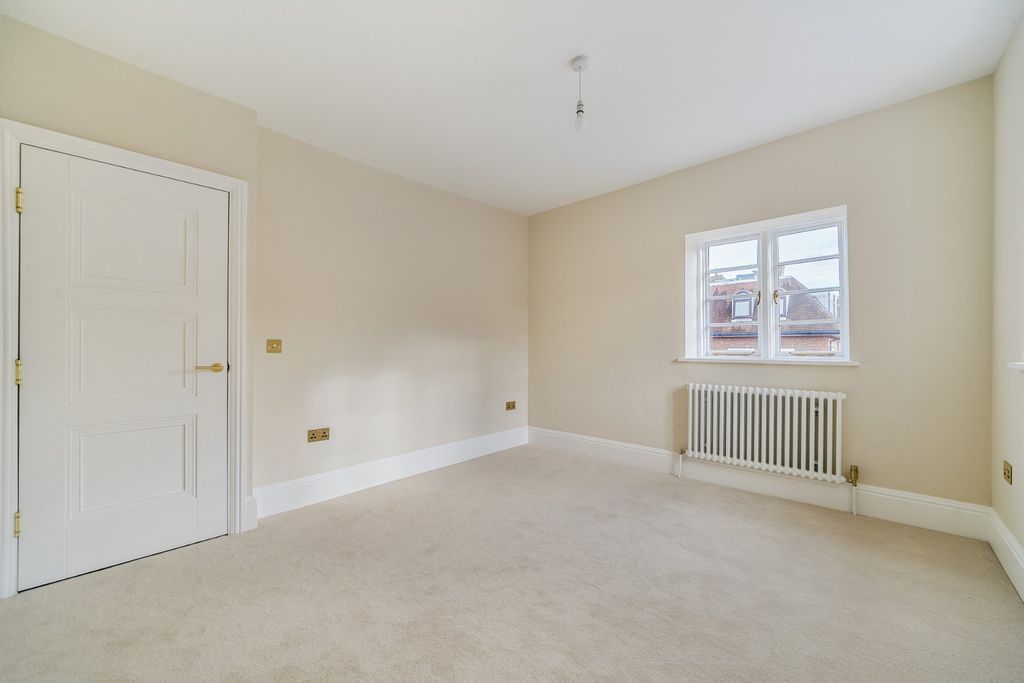 Additional image 18 of 4 bed detached house for saleGodalming, Surrey GU7