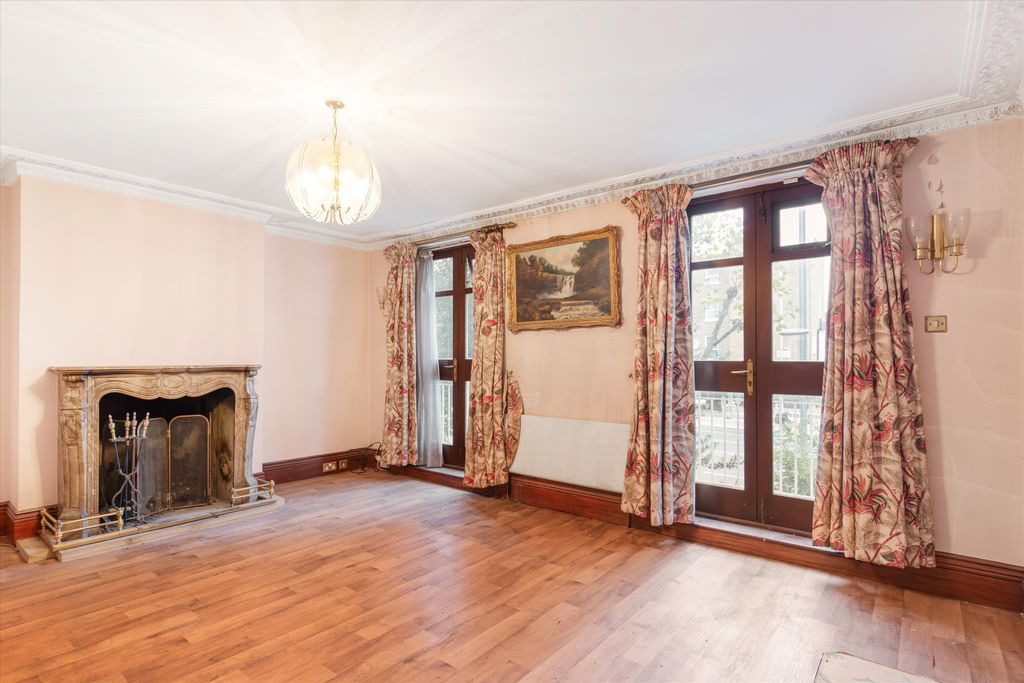 Property photo 2 of 16 Image