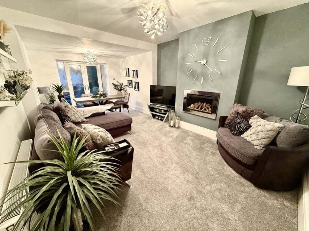 Property photo 3 of 19 Image (14)