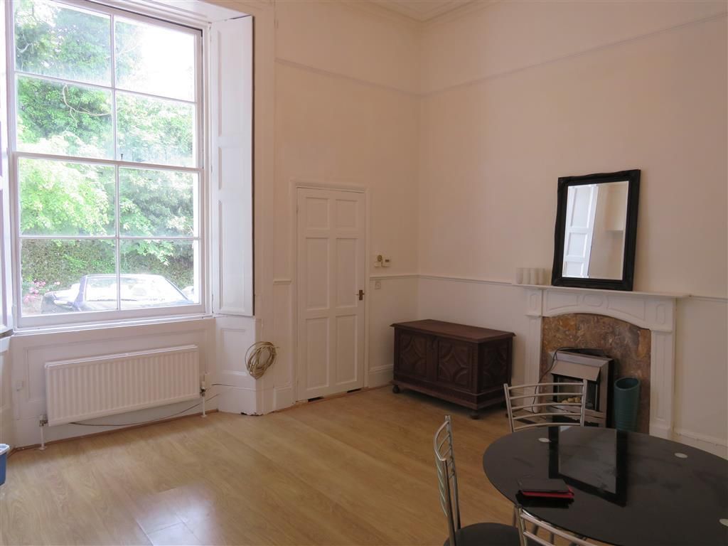 Property photo 1 of 5 Living Room