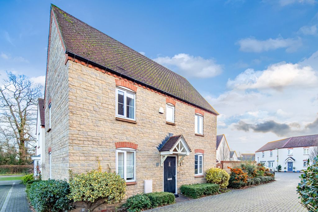 Property photo 1 of 23 Front