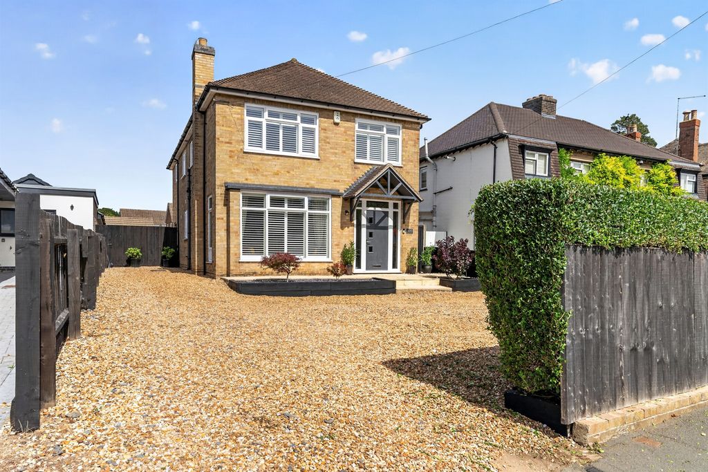Property photo 1 of 24