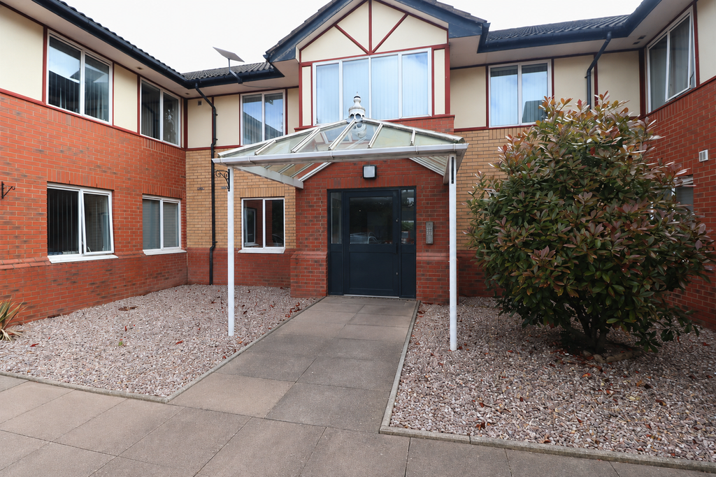 Property photo 1 of 11