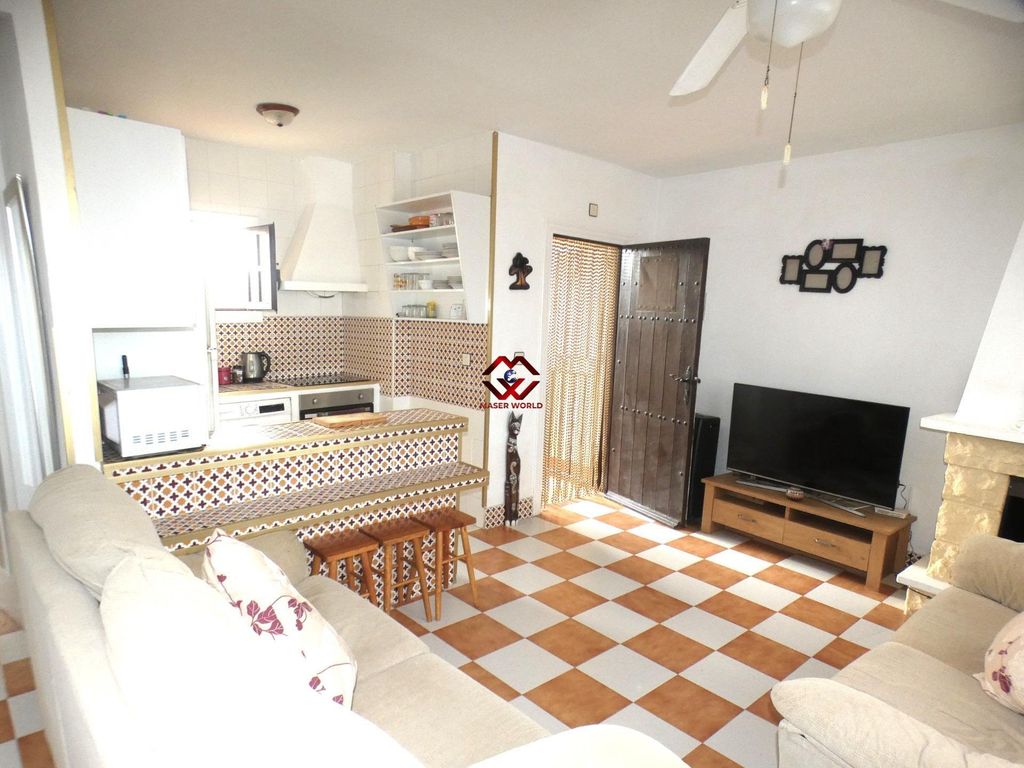 Property photo 3 of 28