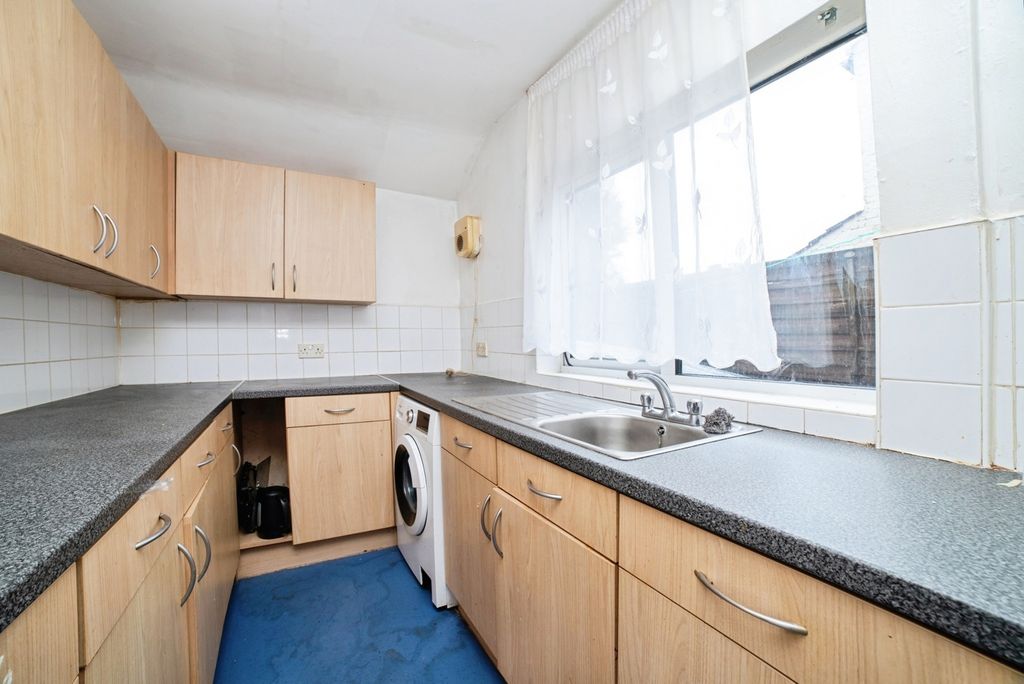 Property photo 3 of 13 Pbox-Img.Jpg