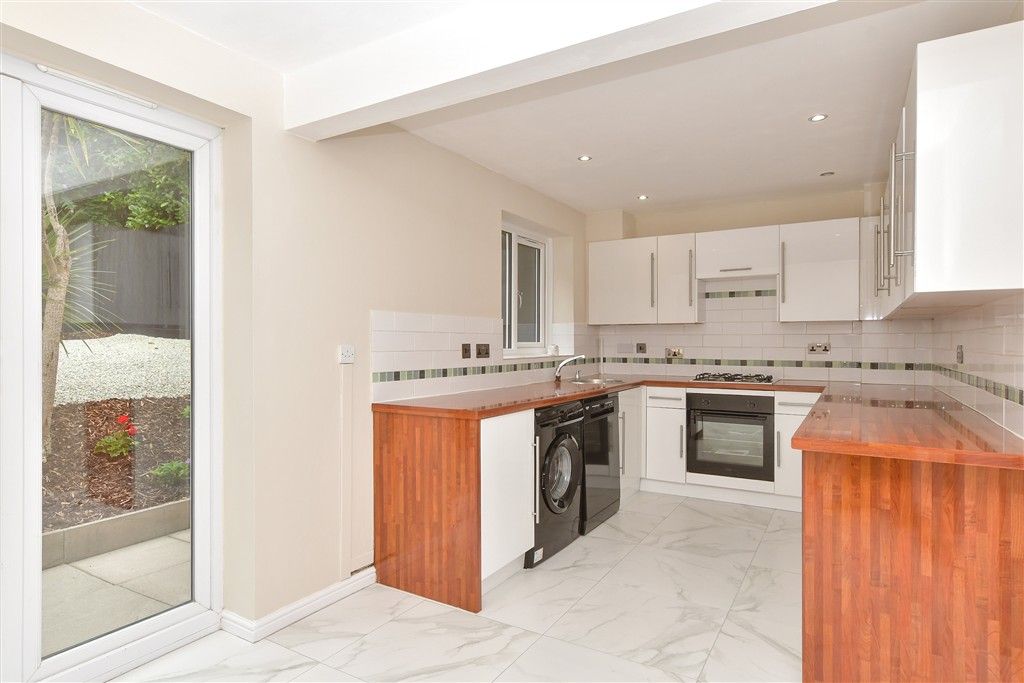 Property photo 3 of 14 Kitchen/Diner