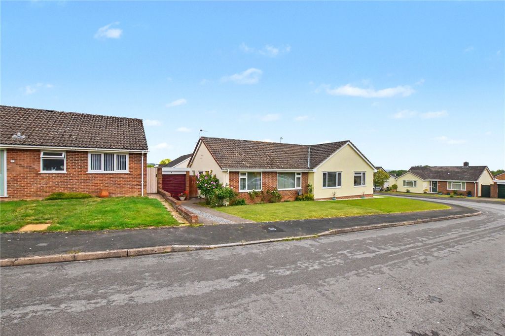 Property photo 2 of 17 Picture No. 02