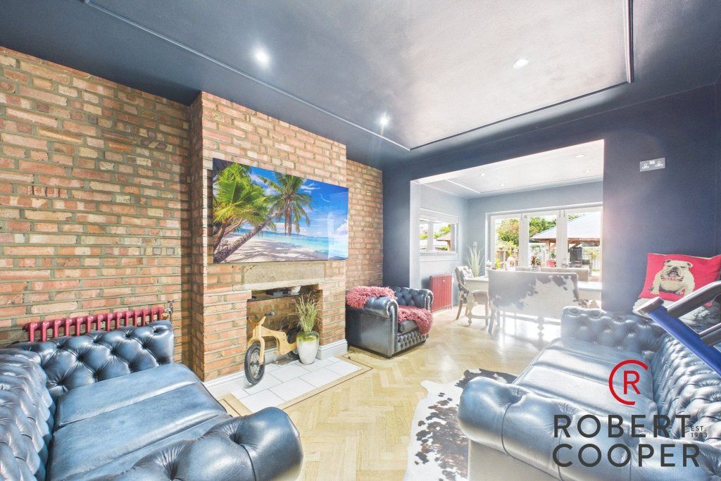 Property photo 3 of 15 Picture No. 04