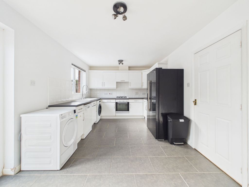 Property photo 3 of 38