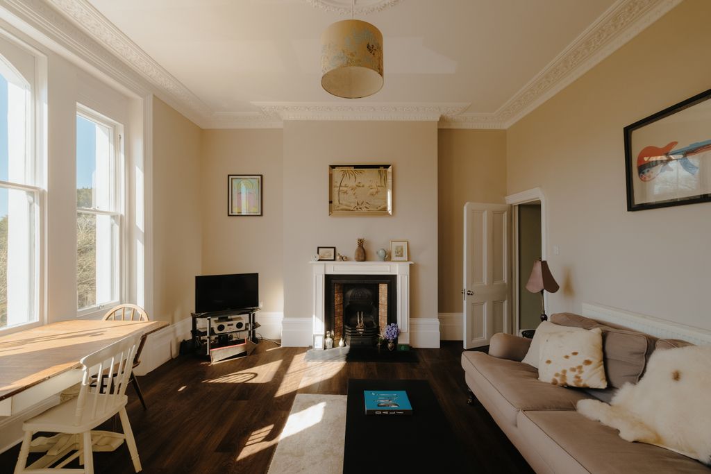 Property photo 2 of 18 Croft-Stleonards-Themount-Interior-16