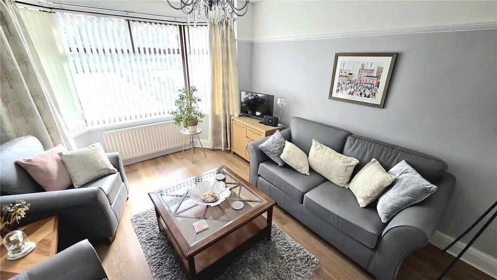 Property photo 2 of 19 Picture No. 22