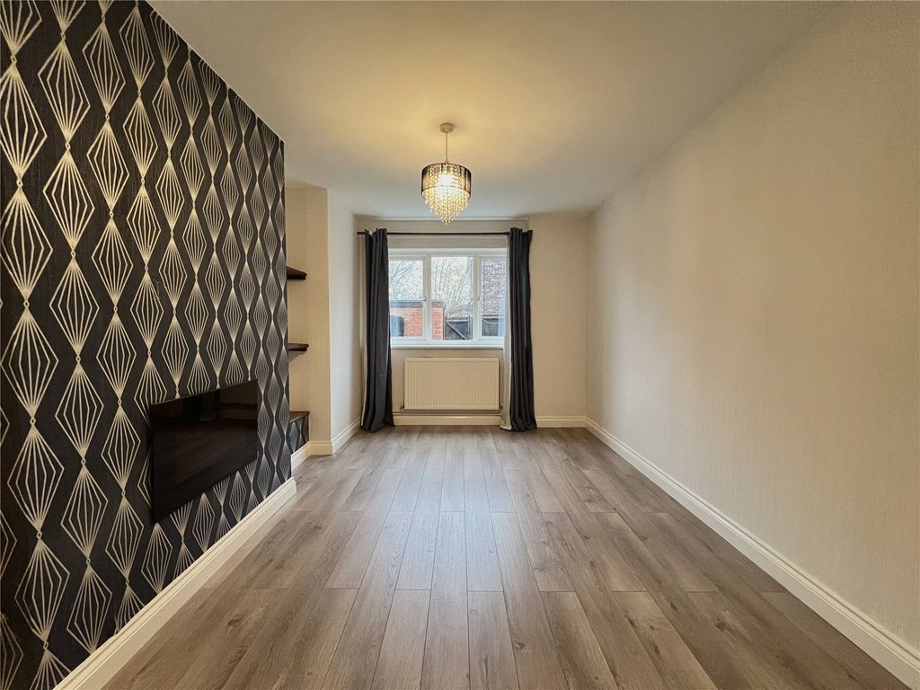 Property photo 2 of 19 Picture No. 03