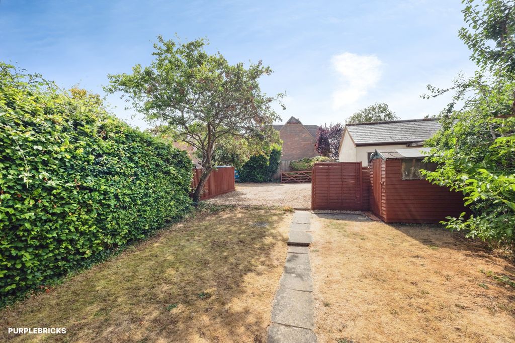 Property photo 3 of 25