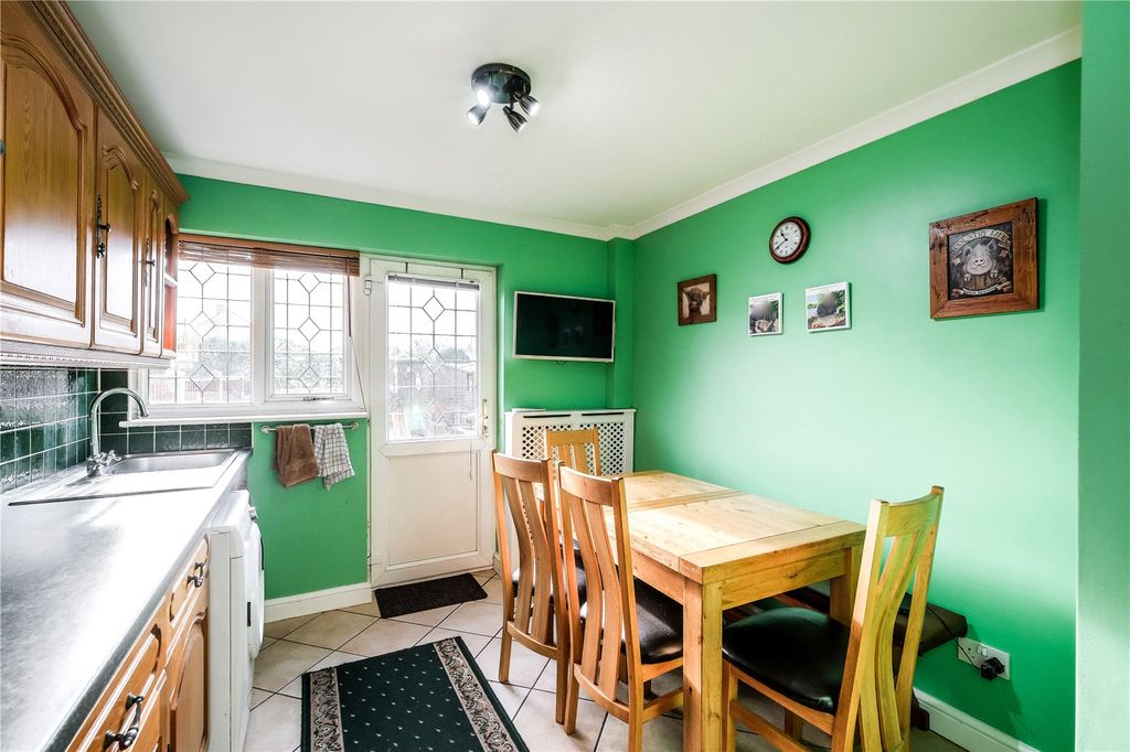 Property photo 3 of 15 Kitchen