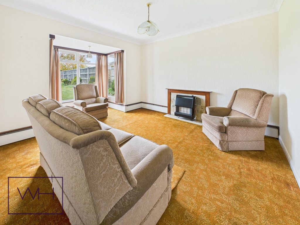 Property photo 3 of 20 Cam03785G0-Pr0316-Still001