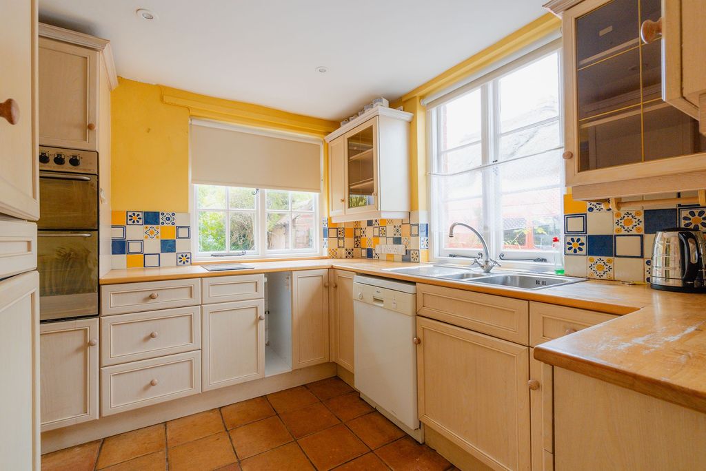 Property photo 2 of 15