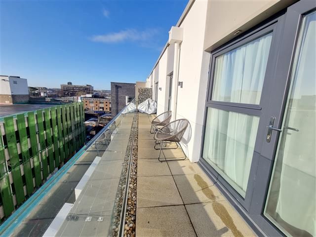 Property photo 1 of 11 Balcony