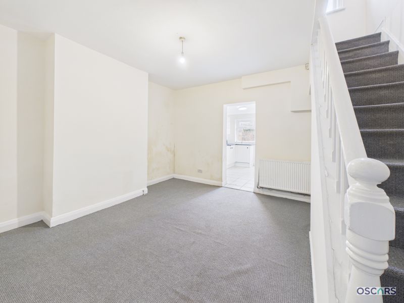 Property photo 3 of 9 Photo 4