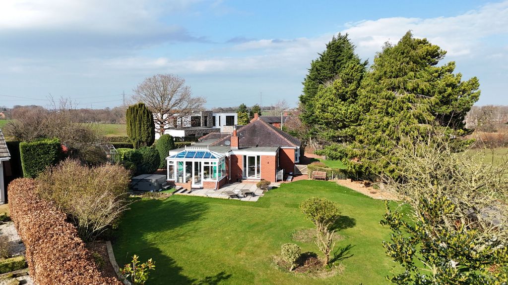 Property photo 1 of 30