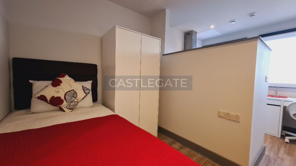 Property photo 1 of 11 Renaissance Works, Room 114, 103 New Street, Huddersfield, West Yorkshire, HD1 2Tw (4)