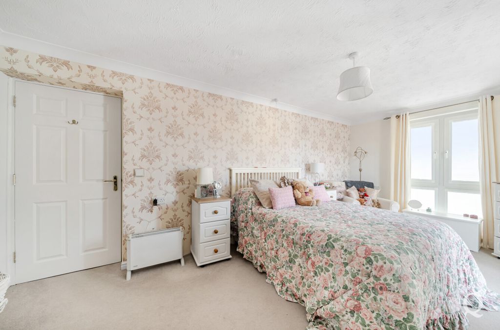 Property photo 1 of 18 d2Fdf539-1d11-4A9...