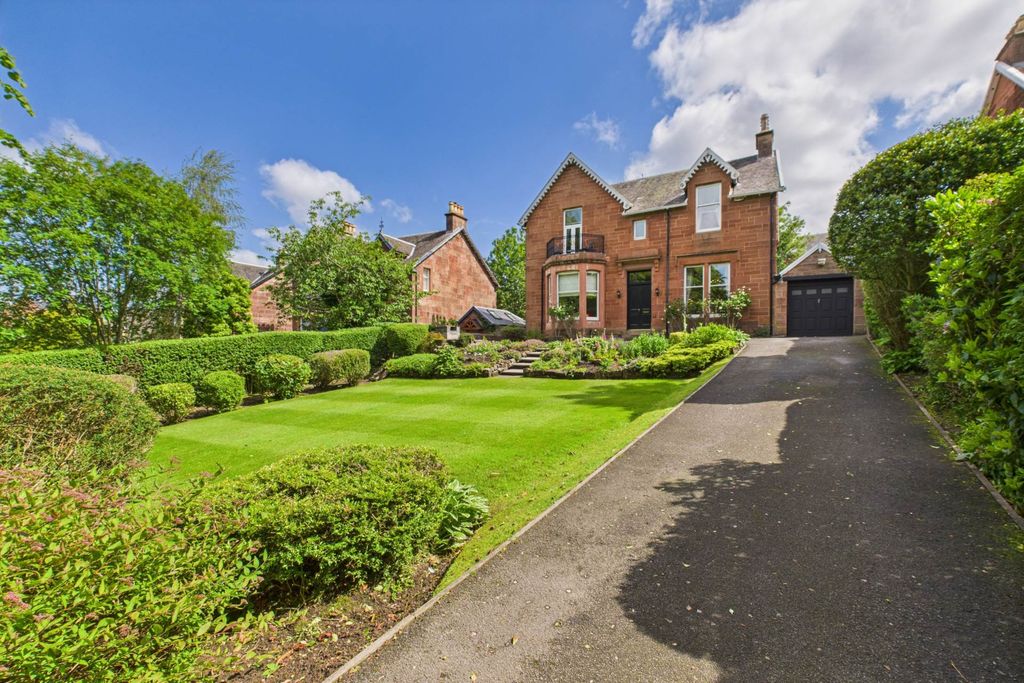 Property photo 1 of 39