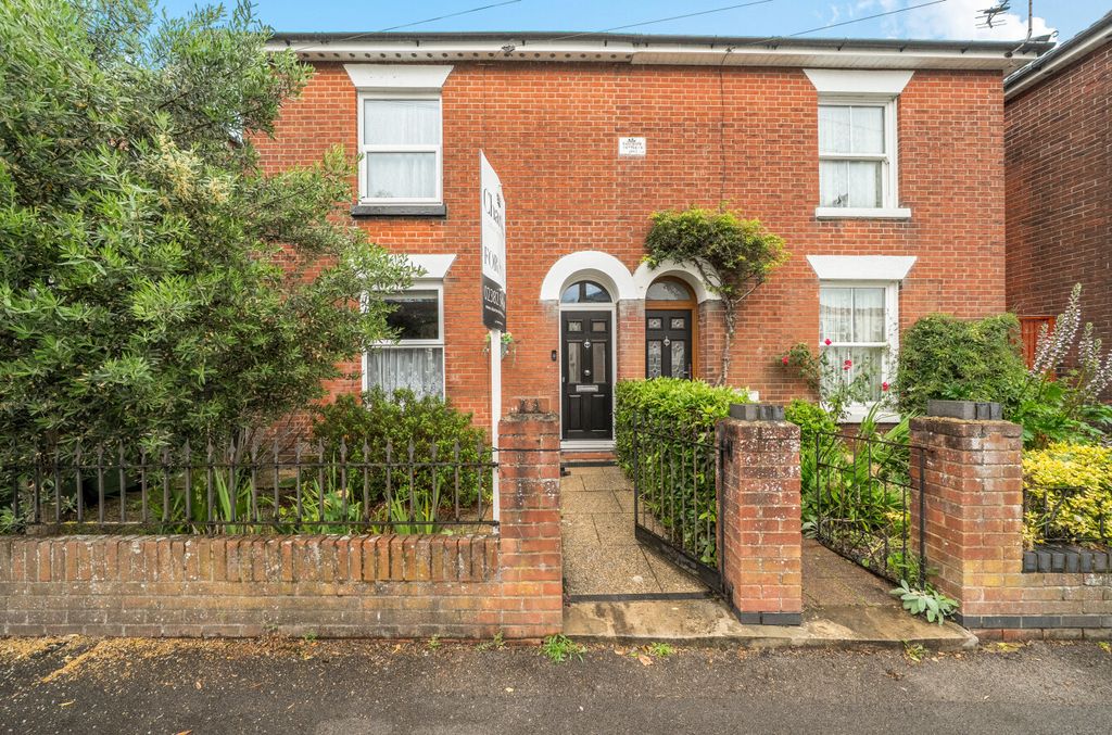 Property photo 1 of 13 1478040-28-6A2Aea...