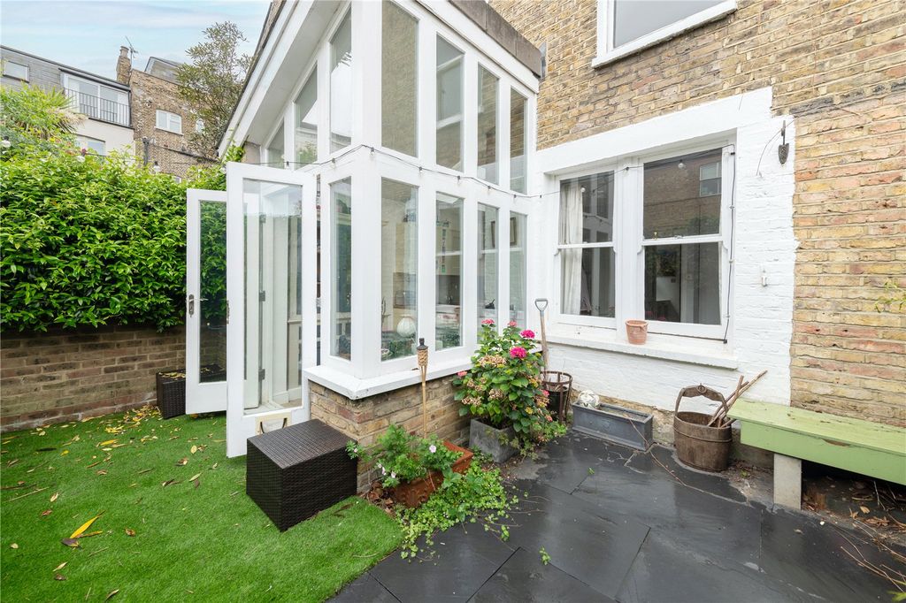 Property photo 3 of 14 Picture No. 16