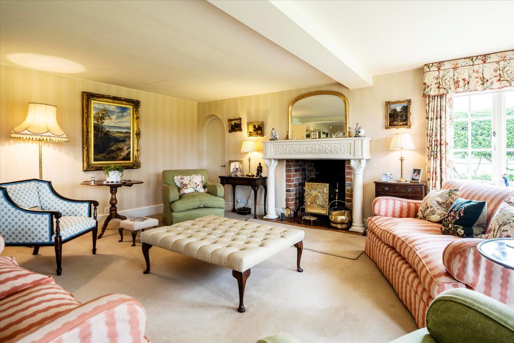 Property photo 3 of 35 Image