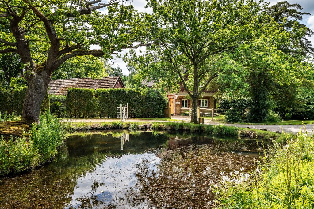 Additional image 6 of 4 bed country house for saleItchingwood Common Road, Limpsfield, Oxted, Surrey RH8