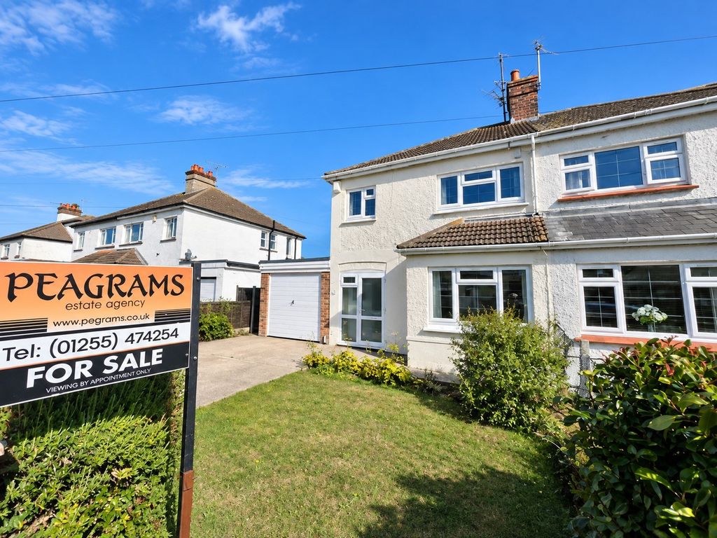 Property photo 1 of 22 Upper Branston Road, Clacton On Sea