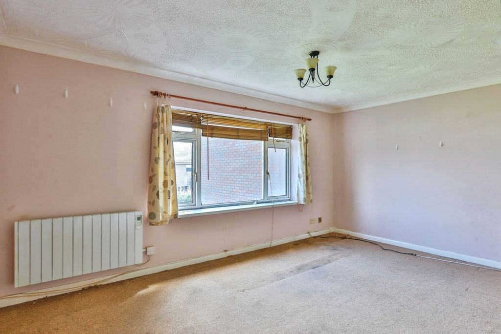 Property photo 2 of 21 Photo