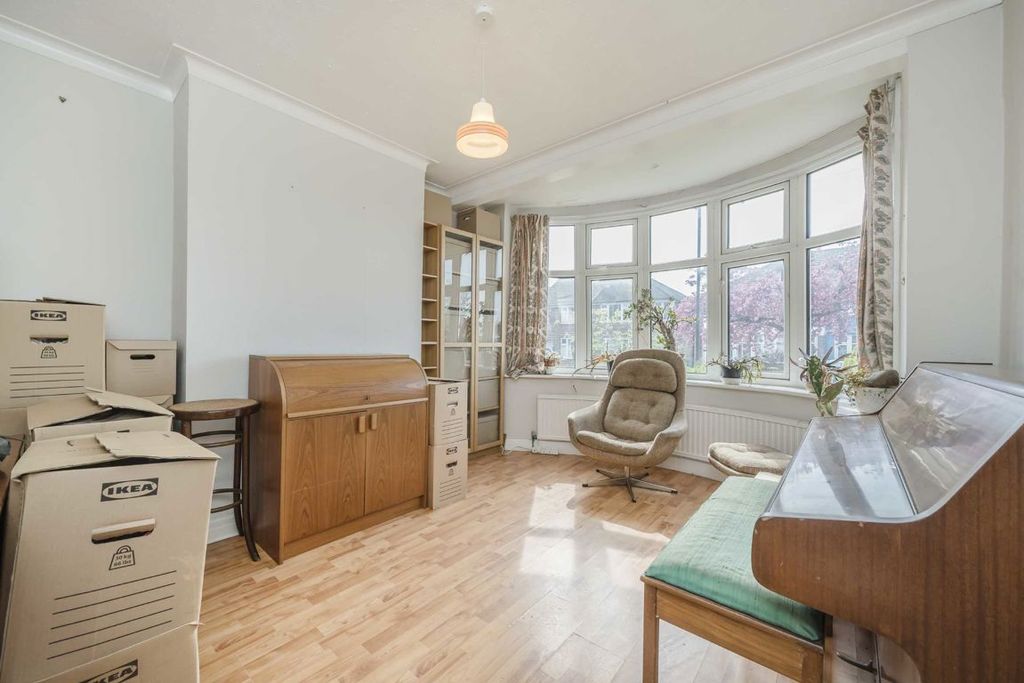 Property photo 2 of 5