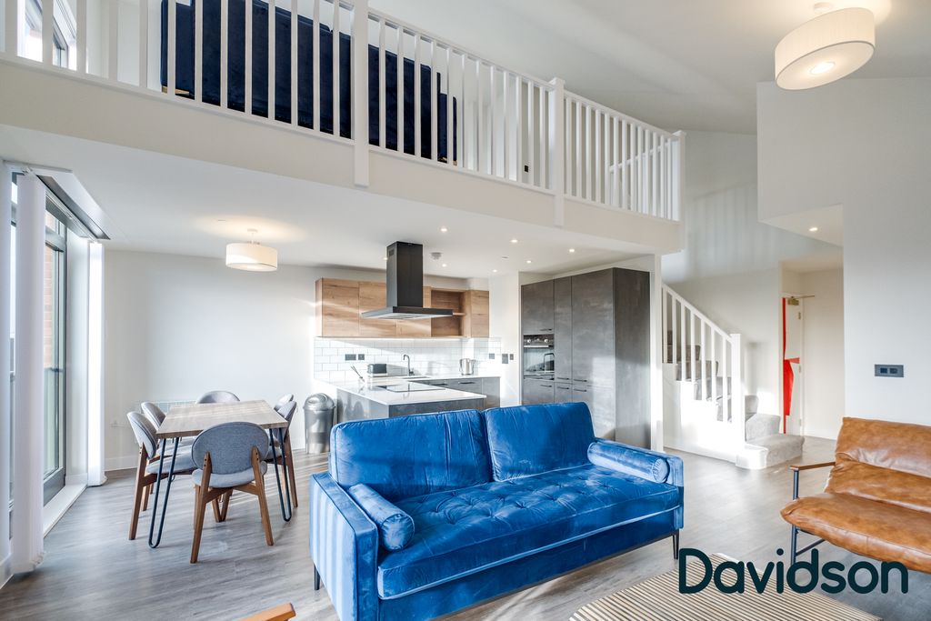 Property photo 2 of 29