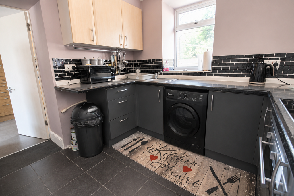 Property photo 3 of 18 5