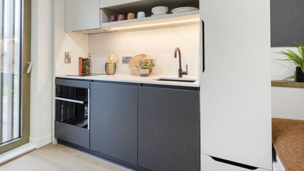 Property photo 3 of 9