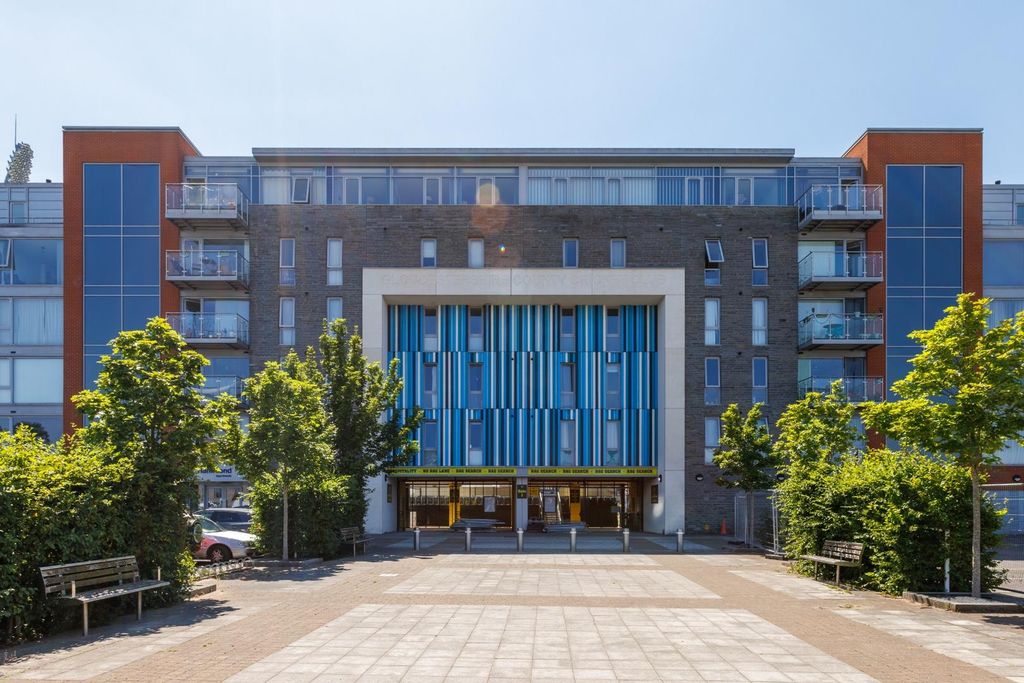 Property photo 2 of 21 208 Graveney Apartments-26.Jpg